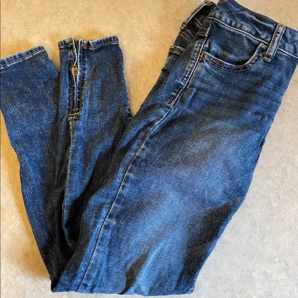 American Eagle zipper leg Jegging